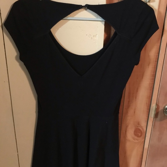 Little black dress - Picture 2 of 3